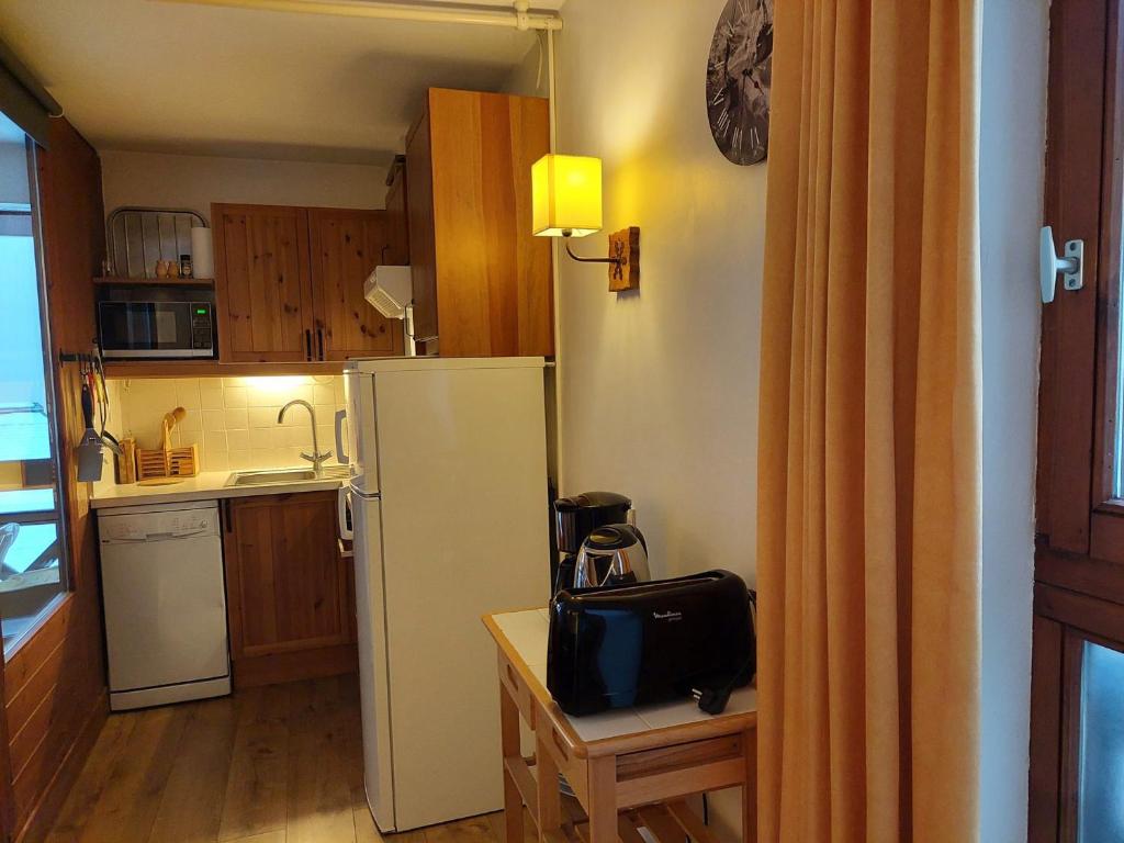 Brides-les-Bains : Studio 4 pers, balcon Ouest, parking, animaux admis - 2