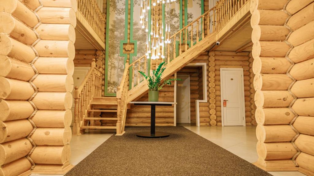 4. Eco hote..