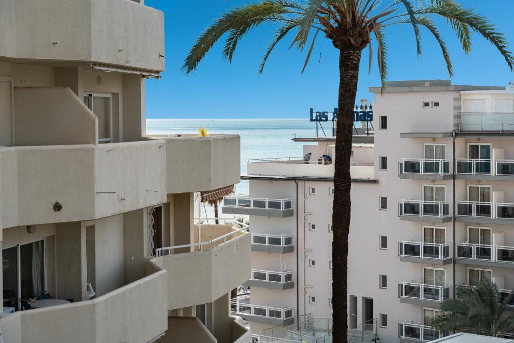 Benalbeach Bliss Seafront Retreat with Balcony - 1