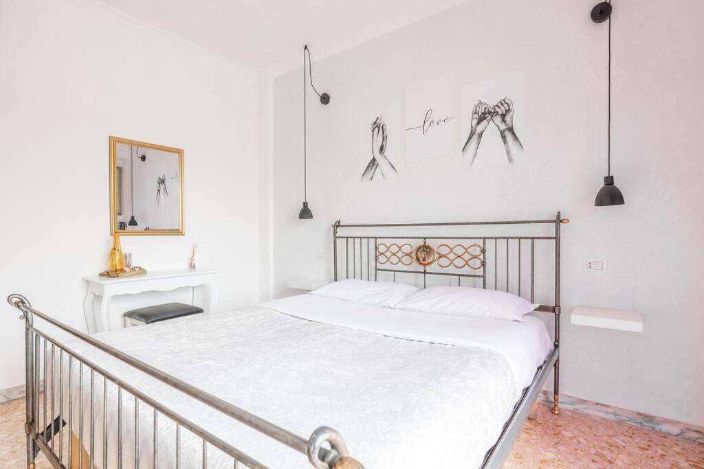 Ambra's bright apartment - 4