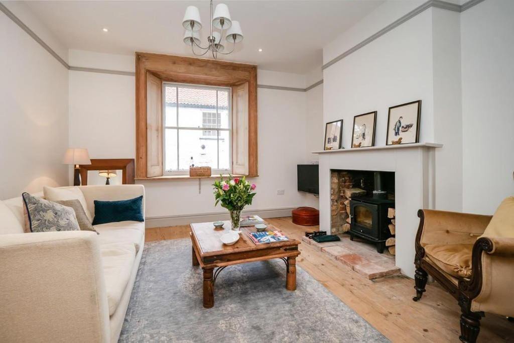 The Cosy Cottage, Litcham - pet-friendly stay
