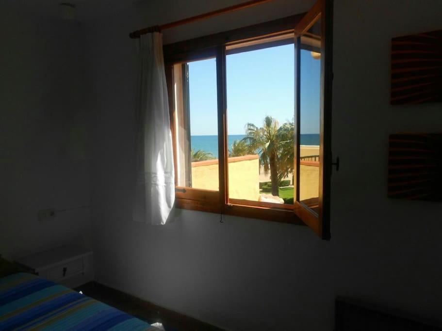 Apartamento Primera Linea de Playa. DENIA - 2