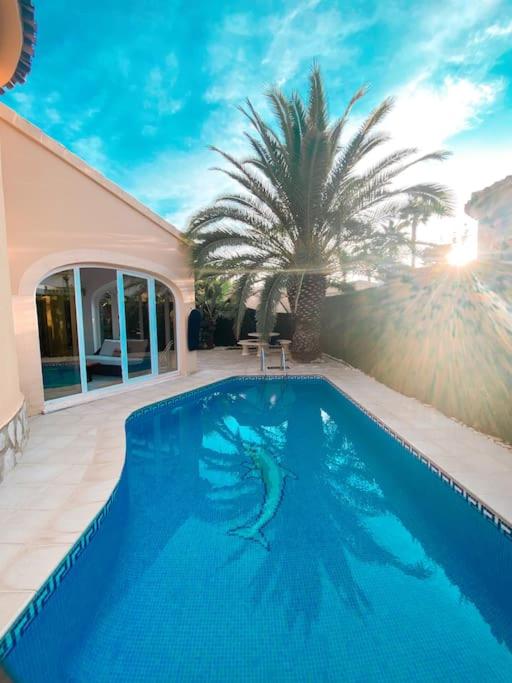 Impresionante Villa con piscina climatizada - OLIVA NOVA - 3
