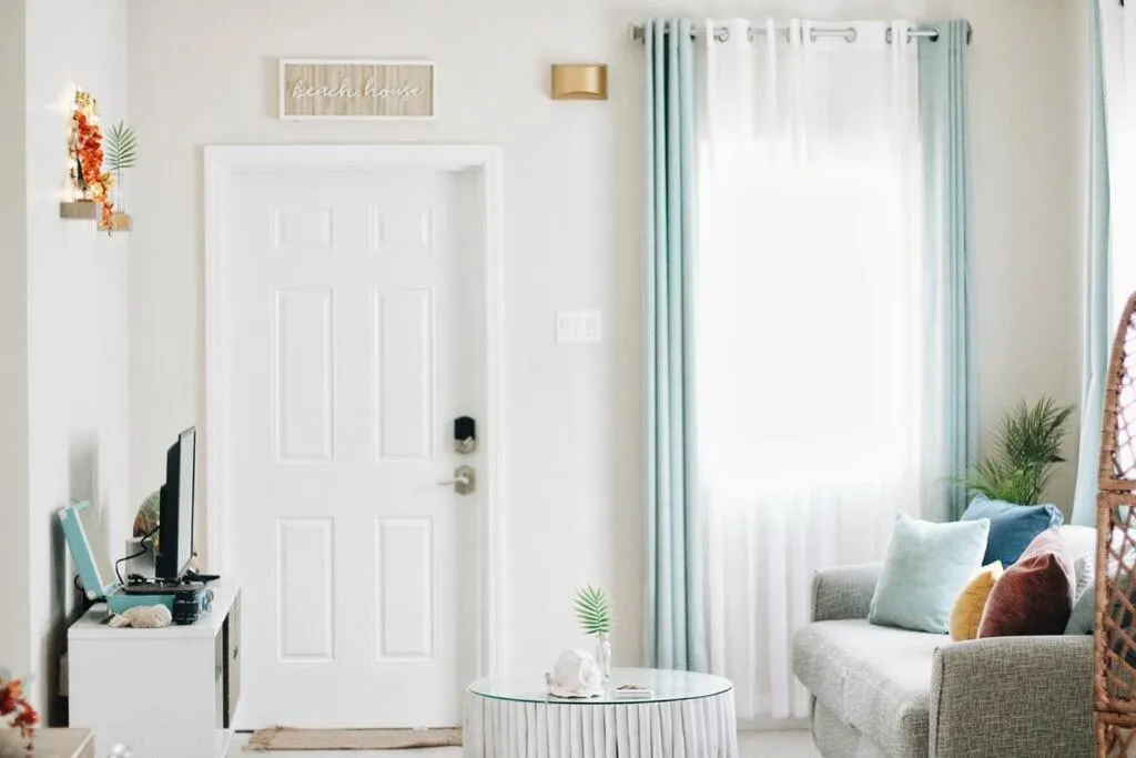 CasaLamar Beachside Retreat, Hotel in Point