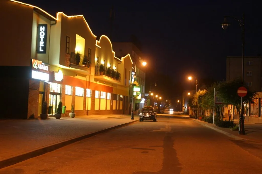 阿伯拉瓦酒店，位于波莫瑞地区德拉夫斯科的酒店