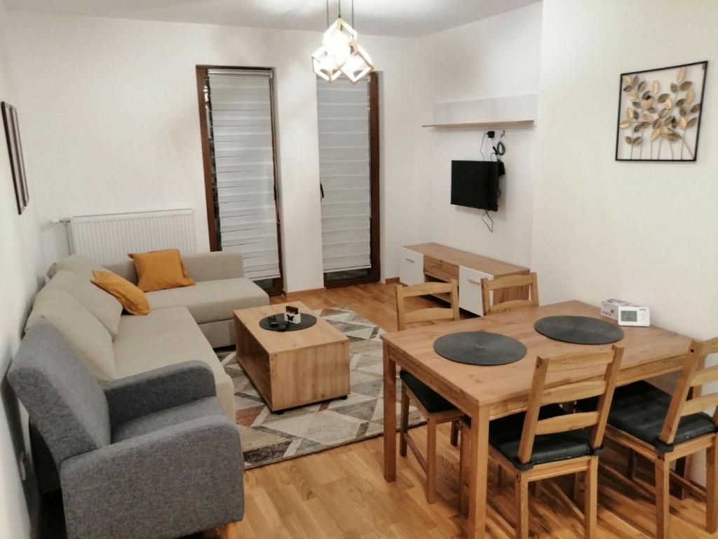 Divčinova S4, Divčibare