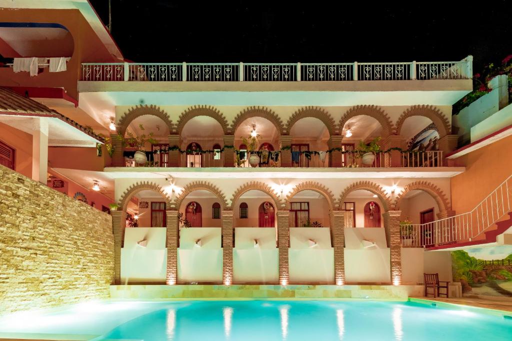 Exterior view, Hotel San Juan in Puerto Escondido