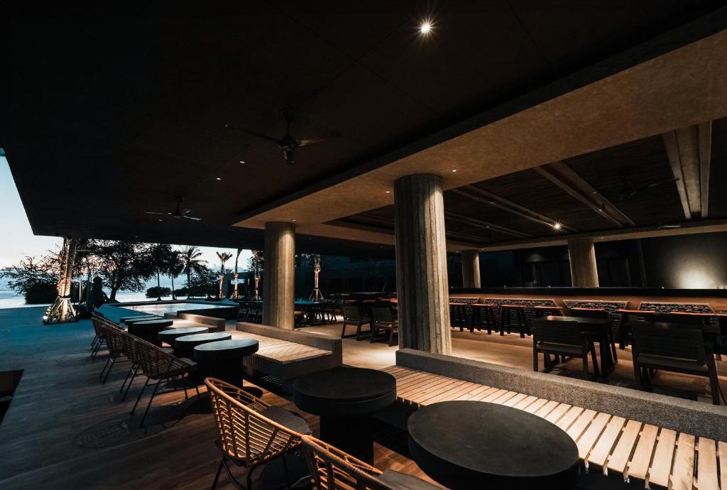 더 퍼니 라이온