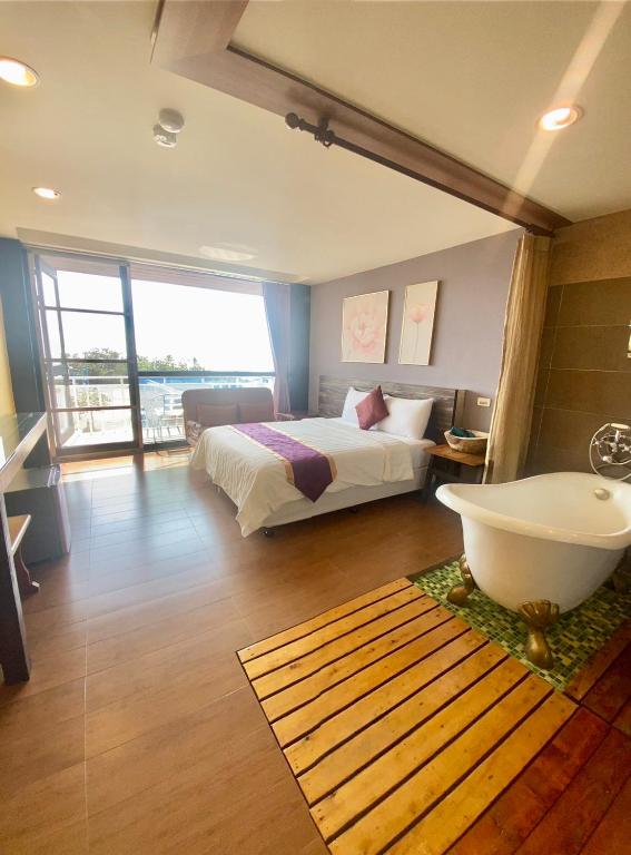 Kenting Waterfront Hotel