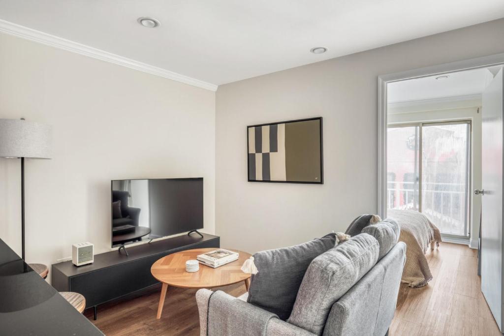 Nolita 2br w elevator roof nr SoHo NYC-1000