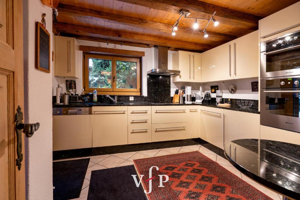 L'Alouvy Winter Dream Chalet for Family at Verbier - 5