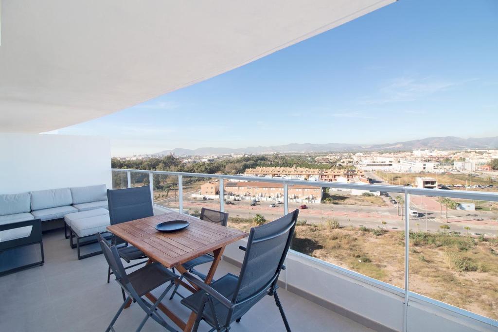 Global Vacacional, Apartamento con terraza y vistas al mar y a la montaña - 2