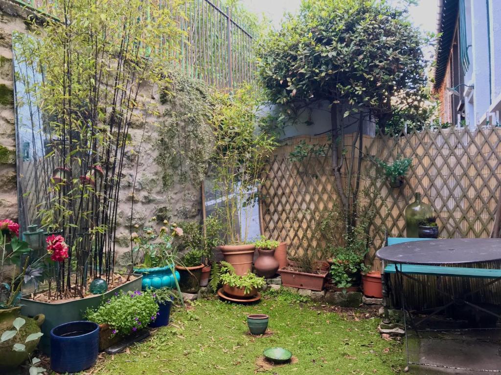 Artist House ; private courtyard, Paris center - 5