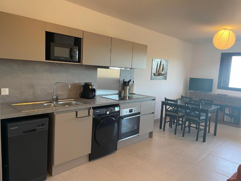 2TERIMP204 T2 neuf avec terrasse climatisation et parking Collioure - 3