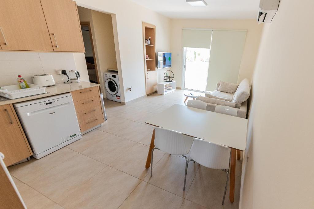 2 bed, Kapparis, Mythical - 2C, Paralimni