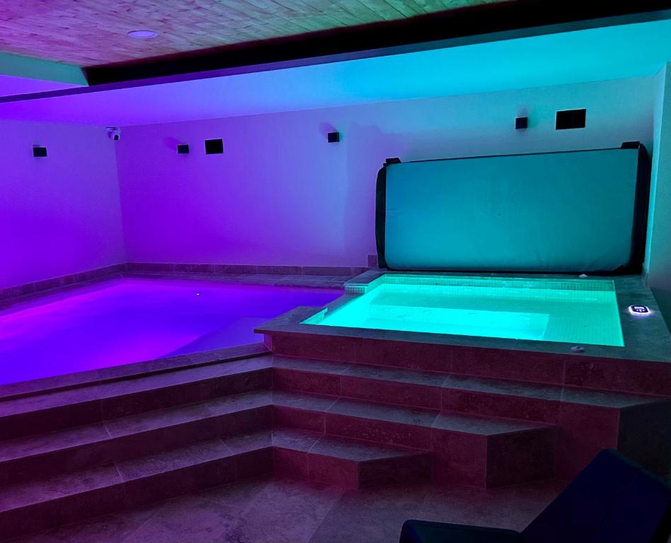 Jolie cabane avec jacuzzi pour les amoureux de la nature - 2