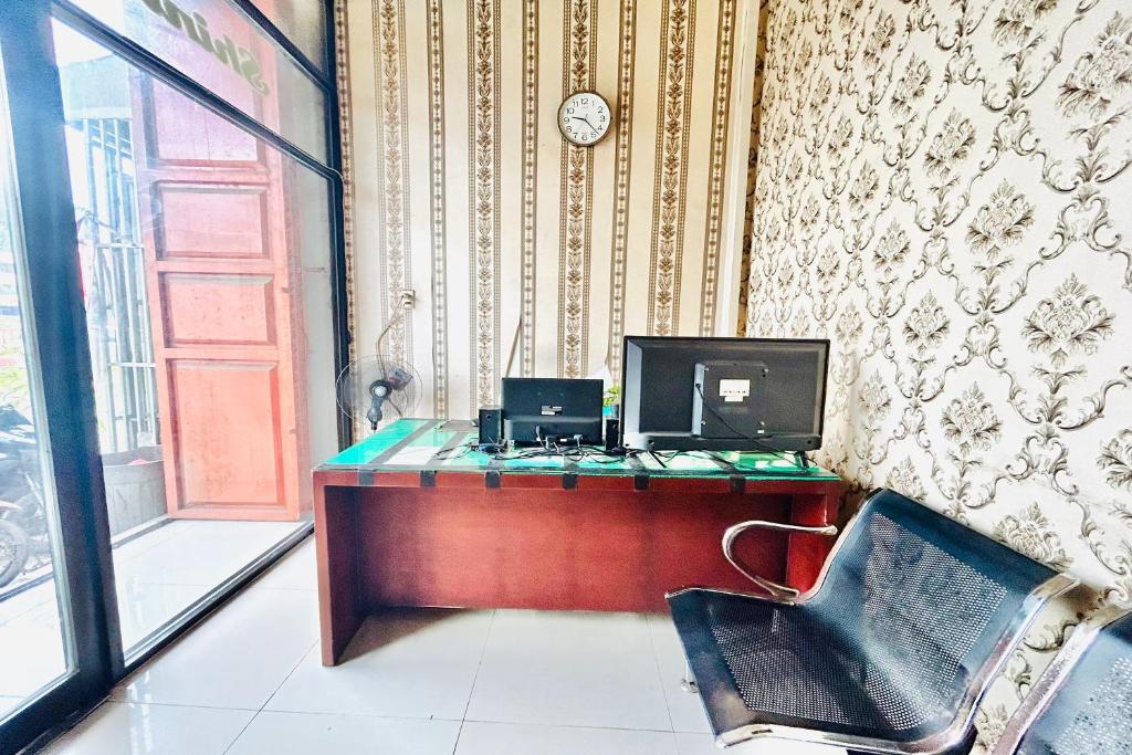 フロント・ロビー