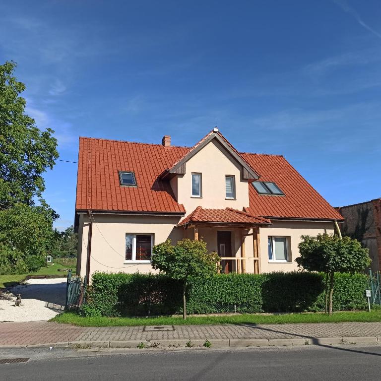 Agroturystyka Pod Orzechem, Lubiąż