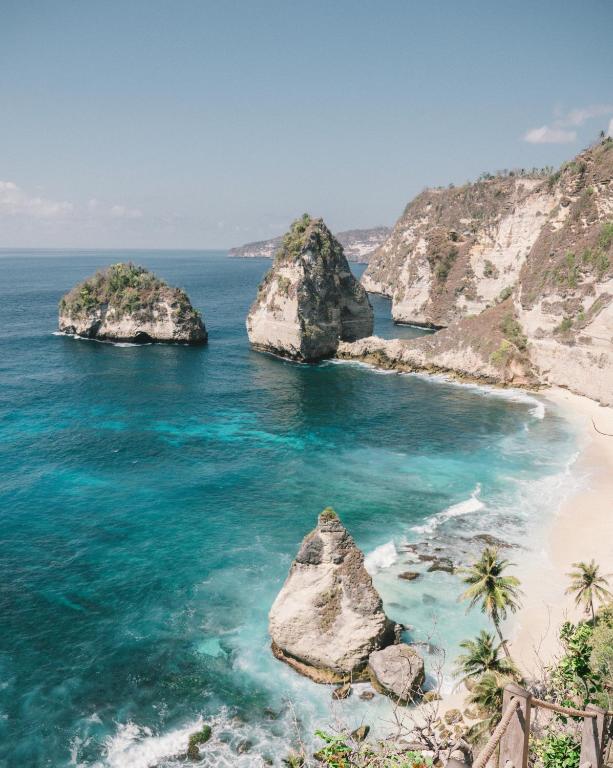 Tropical Glamping Nusa Penida Diamond Beach &#8211; Cliff Side Edge