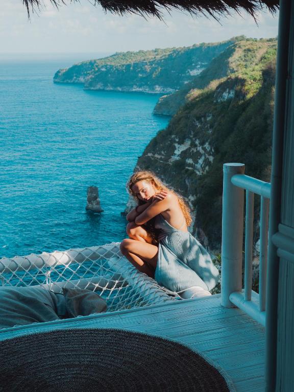 Tropical Glamping Nusa Penida Diamond Beach &#8211; Cliff Side Edge
