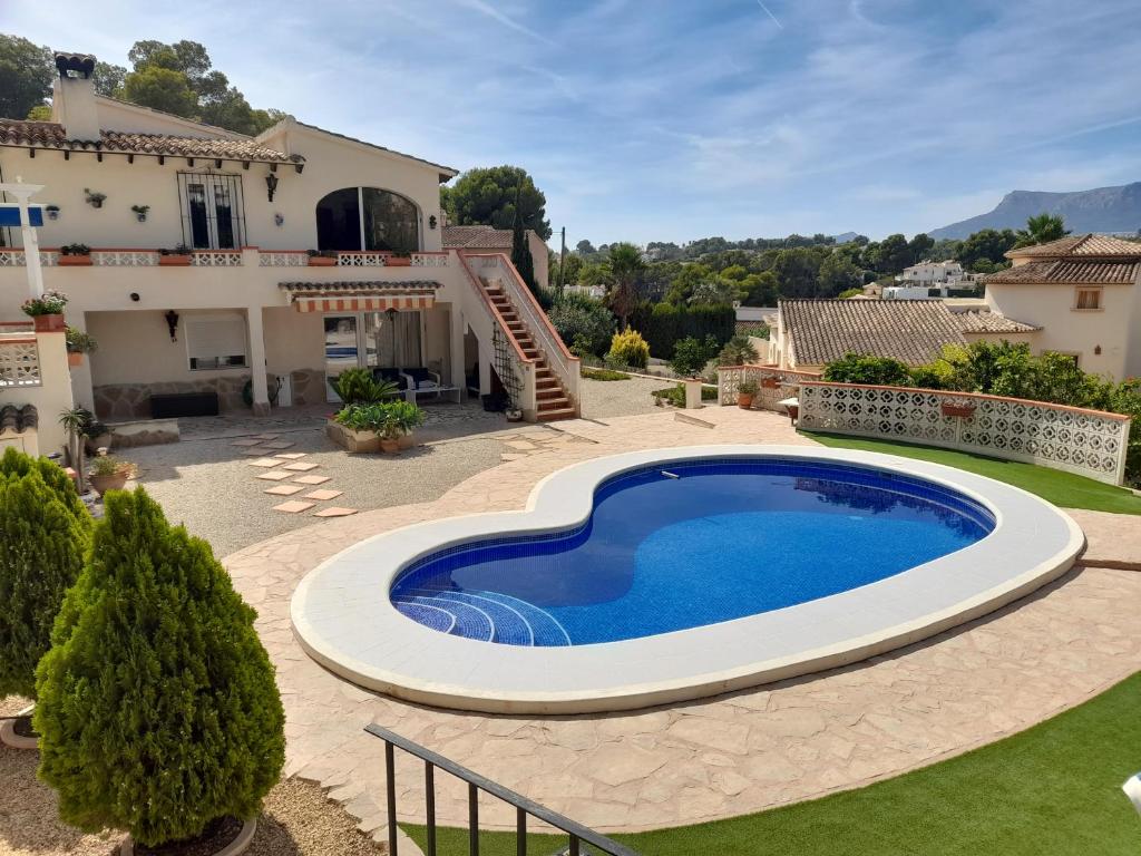 Private/separate floor apartment in a villa near beach, Benissa