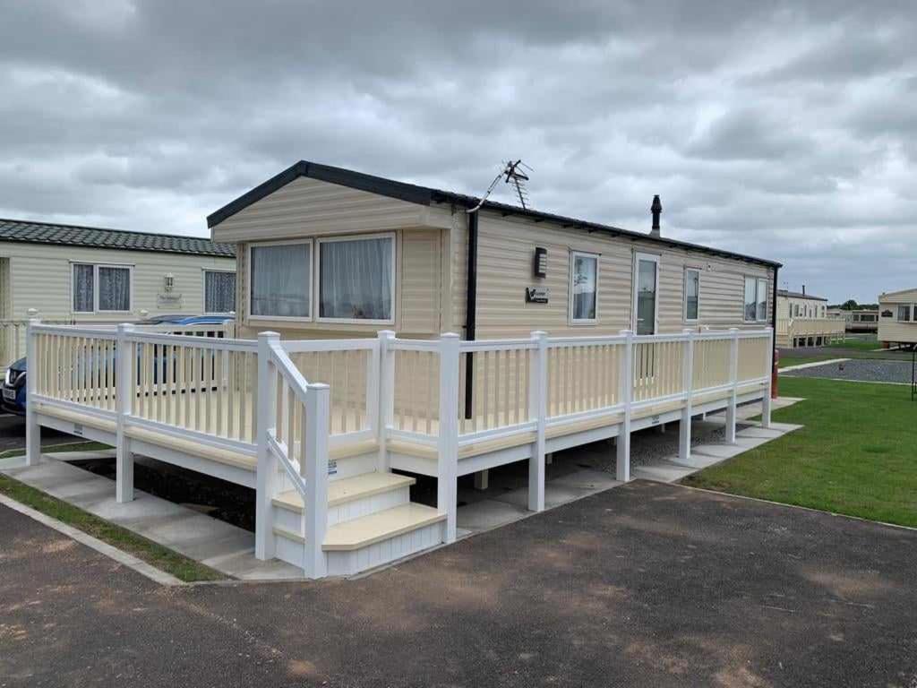 PG37 6 BERTH CARAVAN , GOLDEN PALM , CHAPEL, Chapel Saint Leonards