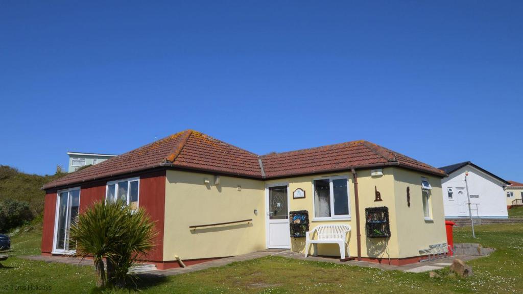 D53 Bide A Wee, Riviere Towans, Hayle