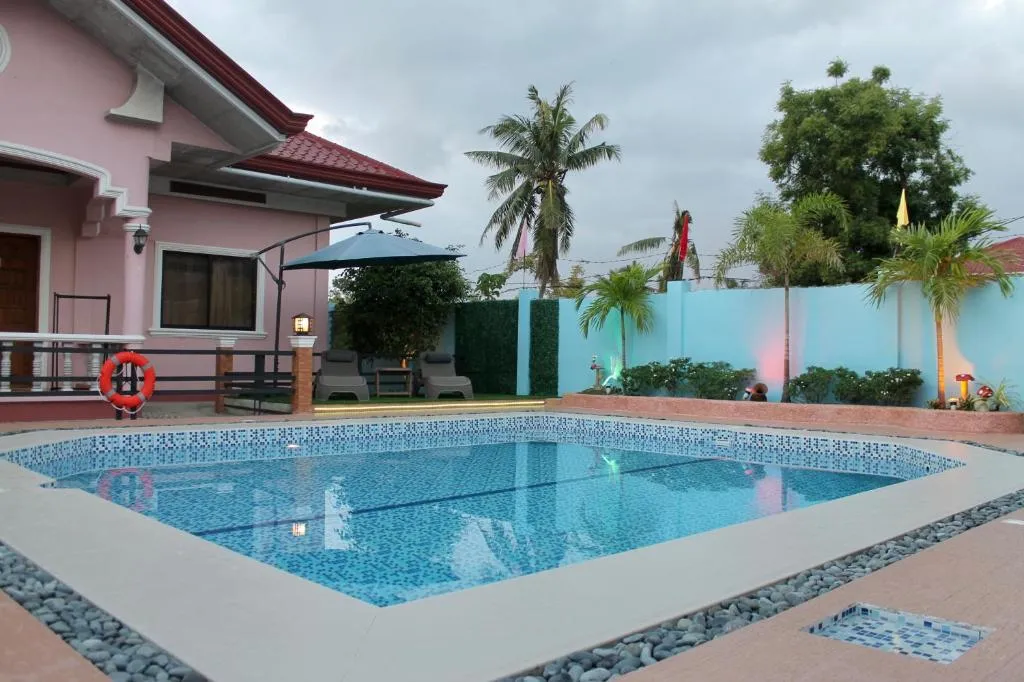 Kojie Guest House, Hotel in Moalboal