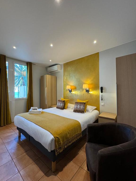 Superior Double Room with Terrace and Sea view 