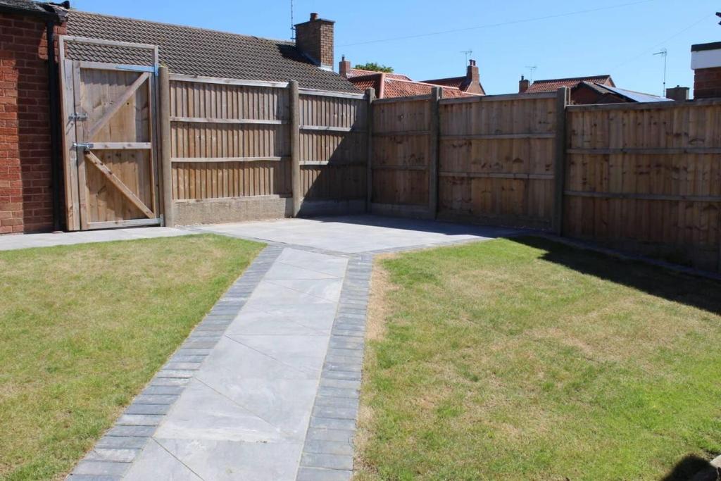 2 Bed House, Walesby photo 7