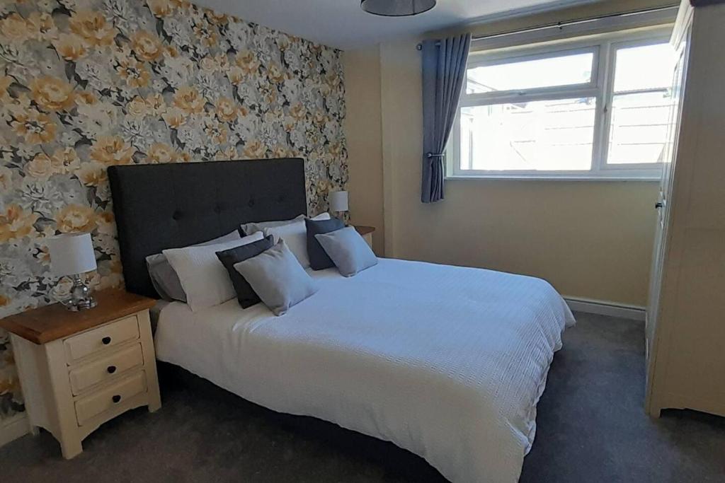 2 Bed House, Walesby photo 8
