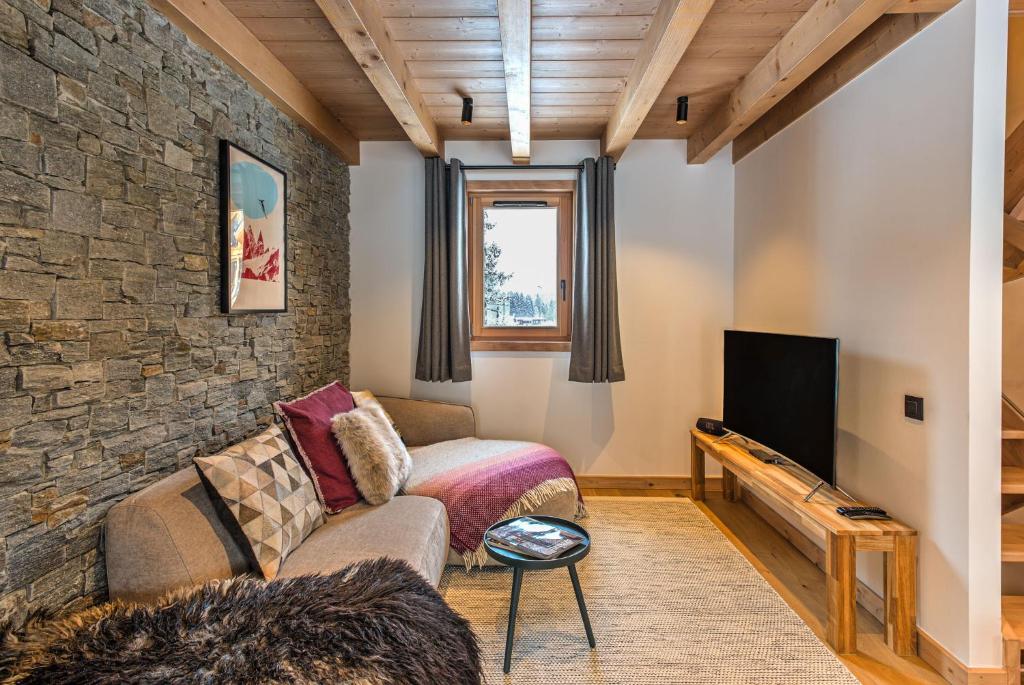Chalet Belle des Neiges, Alpes Agency, Les Houches, Sleeps 9 - 4
