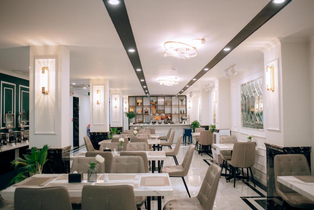 河畔1号酒店 (Riverside 1 Hotel )