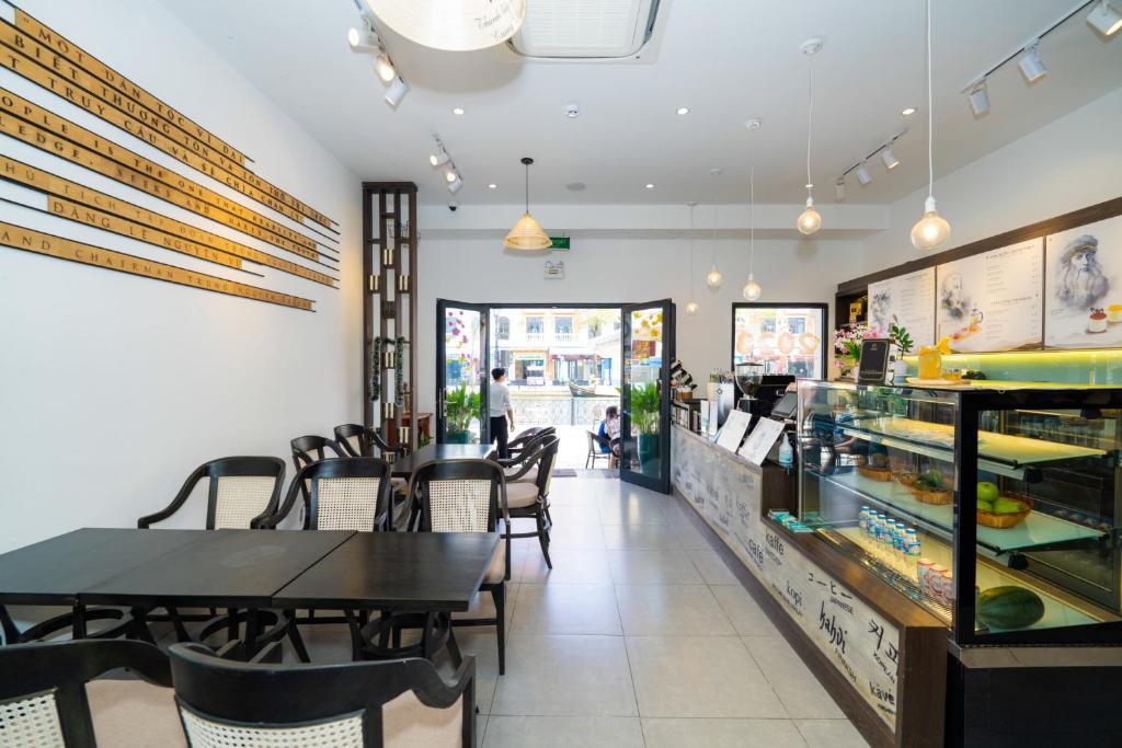 Lucky Phu Quoc Riverside Hotel Grand World