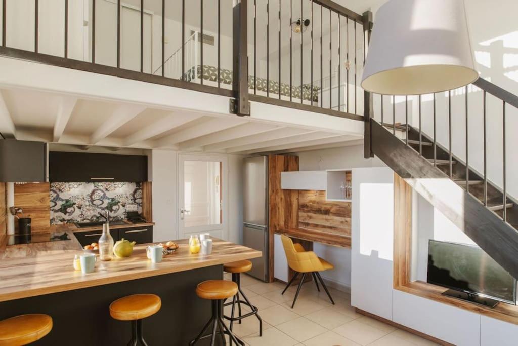 Le Joyau : loft historique et arboré, centre-ville, モンペリエ