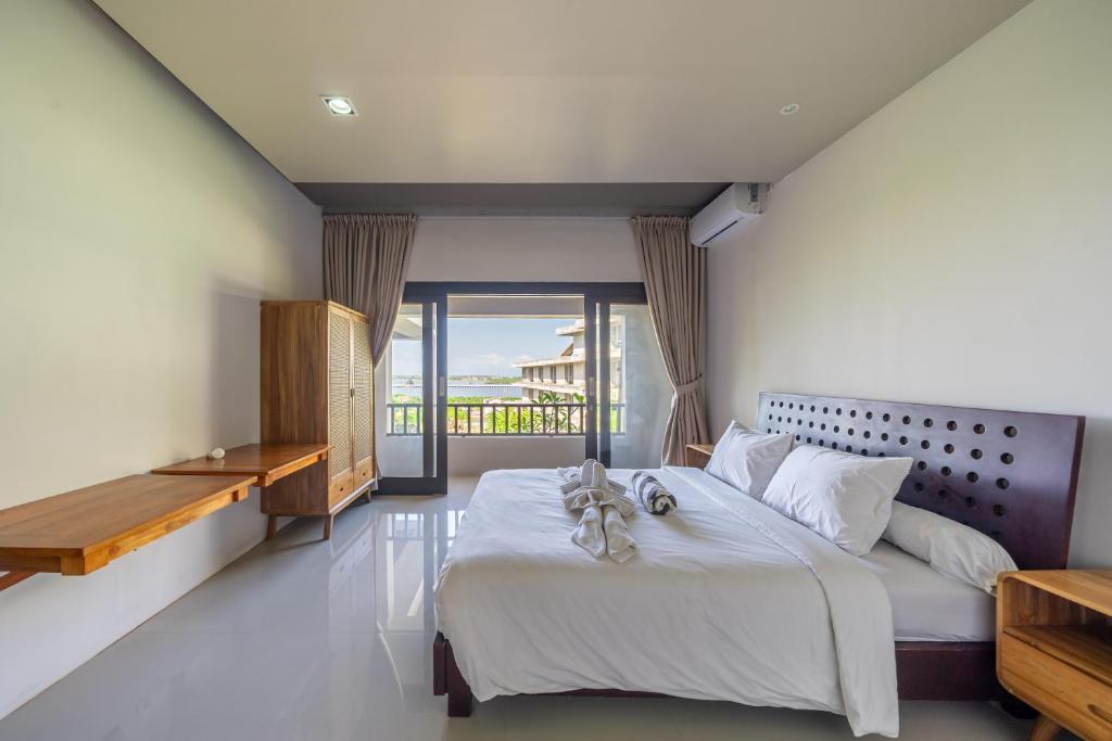 PLATFORM Hotel No 1 Deluxe Balcony