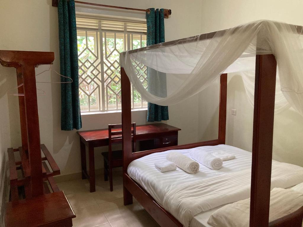 Bwindi Guest House, Kanungu