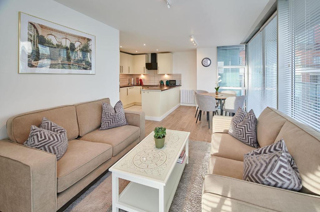 Host & Stay - The Municipal View Abode, Liverpool