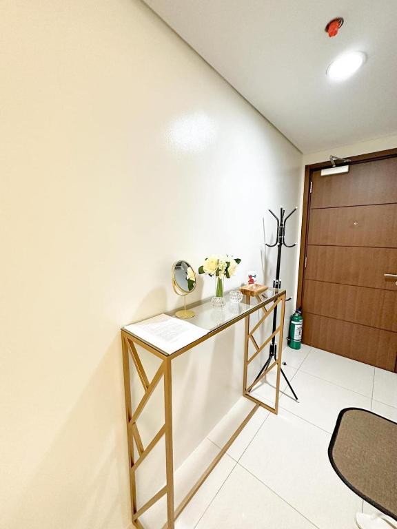 Mandaluyong Staycation, Manila