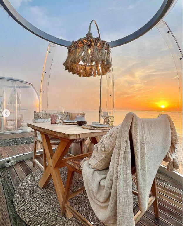 Food and beverages, OCEAN BLUE HOTEL & RESORT -Jbeil in Byblos (Jbeil)