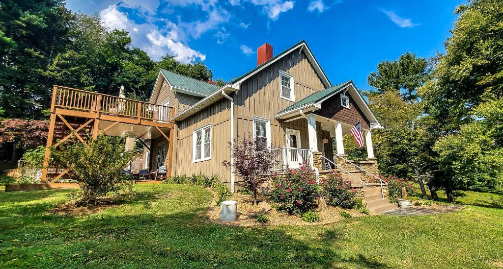 Walnut Hill, West Jefferson