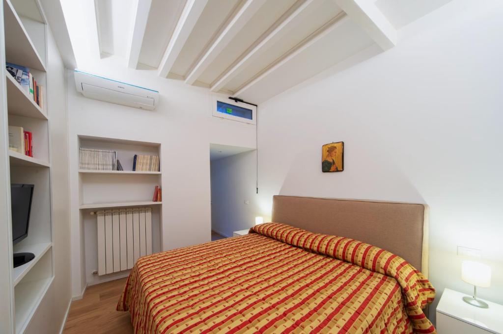 Banchi Nuovi, modern and cozy apartment - 2
