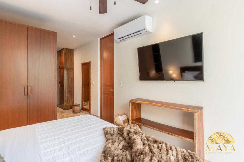 NHOA 211B Lux 1BR Condo Pool View in Aldea Zama - 5