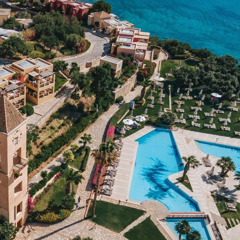 スイミングプール