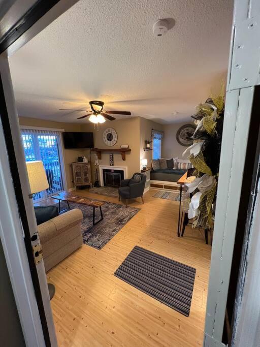 On Top Of Everything at Beech, Beech Mountain