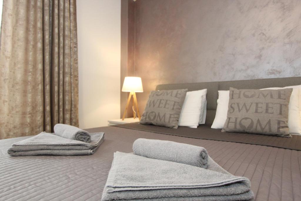 Kokpit - Stan Na Dan Novi Beograd Belvil, parking 5 evra dan - 2