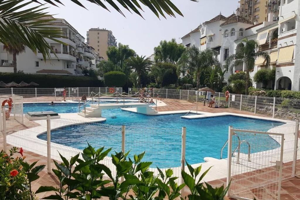 Family Apartment with 2 bedrooms - 4