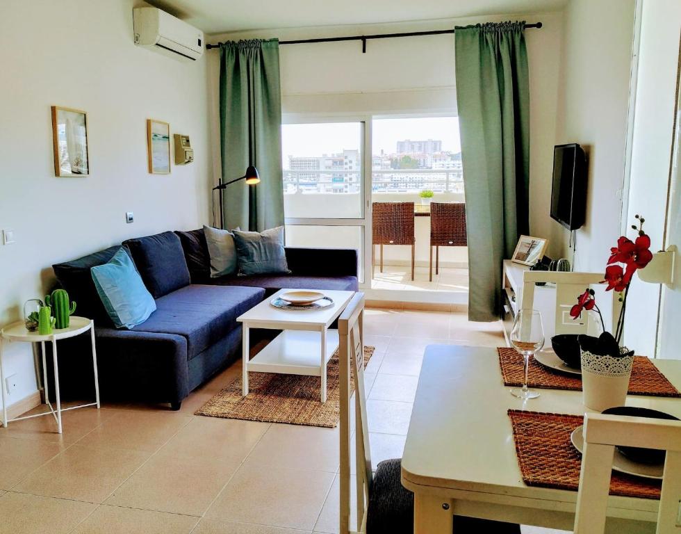 Deluxe Apartment Sea View & Large Terrace - 5