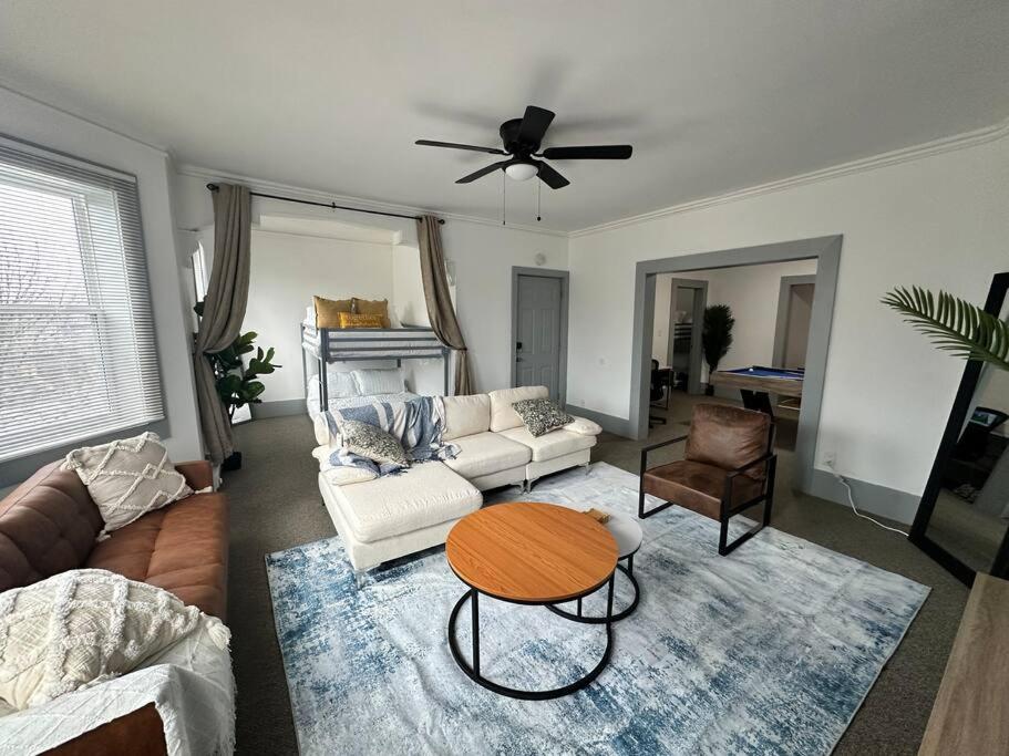 GREAT VALUE! 6 Beds! Capital Region Retreat!