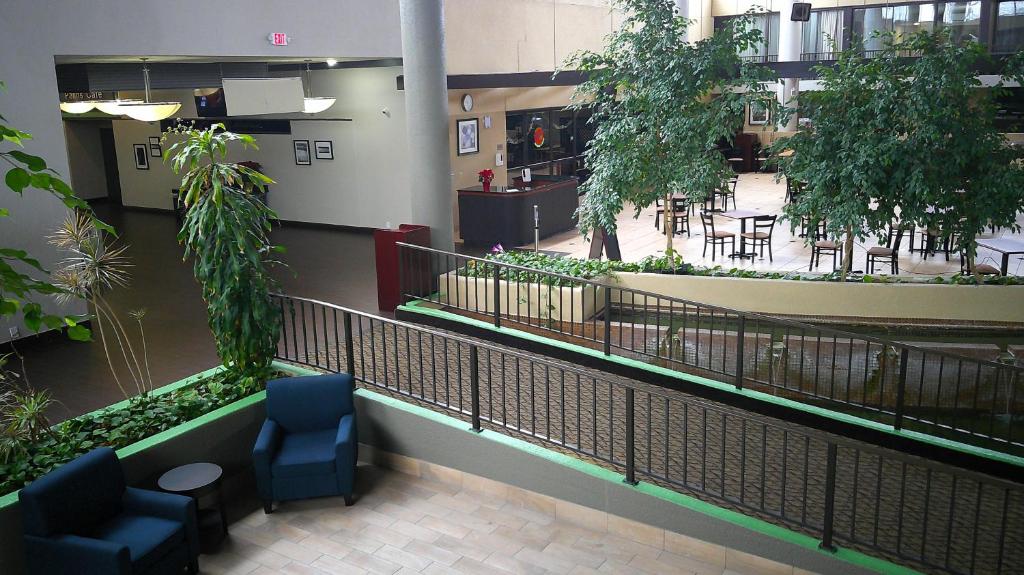 3. 윈덤 가든 로물..